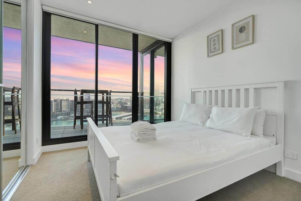 Wake Up In Front Of Water Bay Beckons- 2B2B1C Apartment Melbourne Luaran gambar