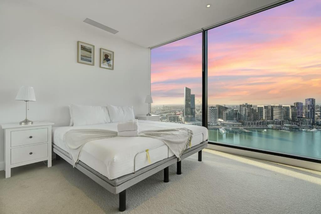 Wake Up In Front Of Water Bay Beckons- 2B2B1C Apartment Melbourne Luaran gambar